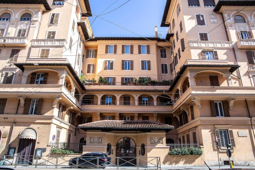 Heart Of Rome-napoleone Apartment-10 To Colosseo Rom
