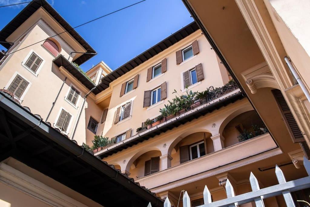 Apartamento Heart Of Rome-napoleone Apartment-10 To Colosseo