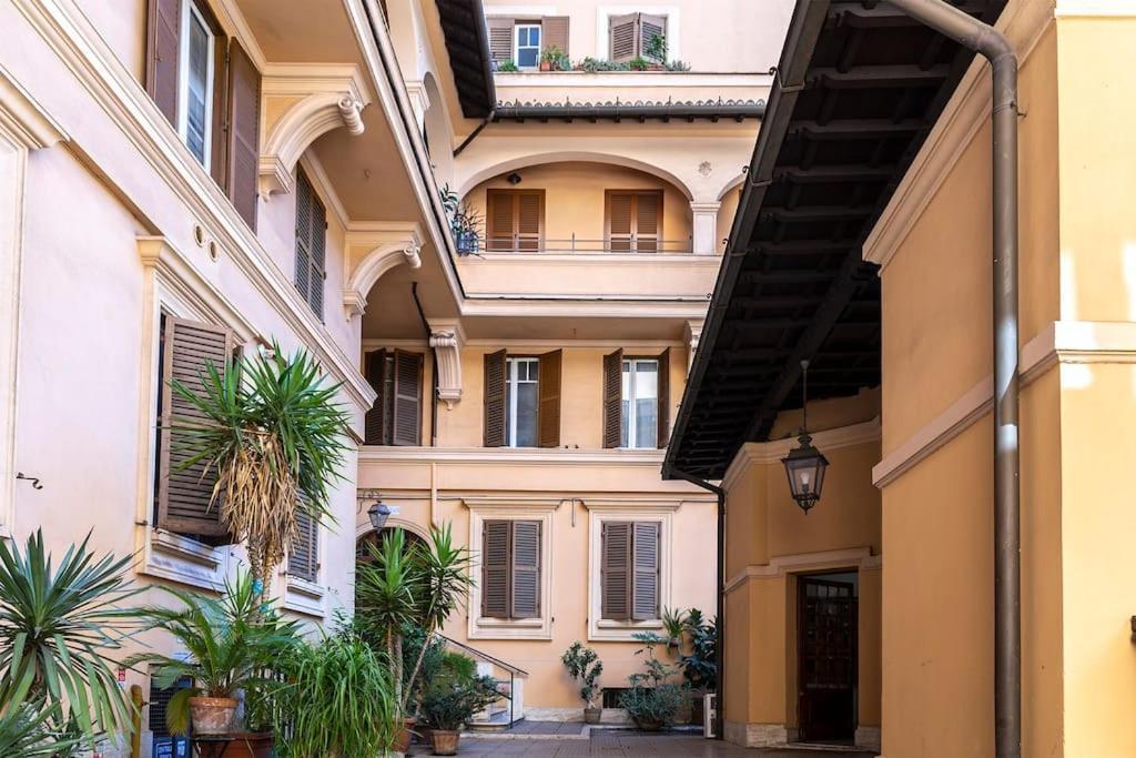 Heart Of Rome-napoleone Apartment-10 To Colosseo Apartamento *